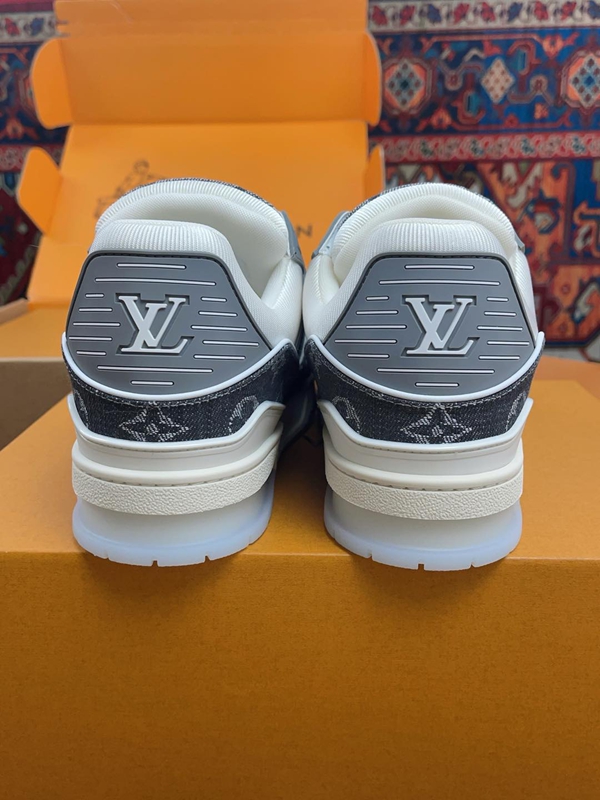 ルイヴィトン靴角部分ディテール